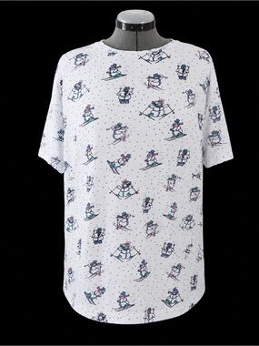 Women’s snowman print pajama shirt.